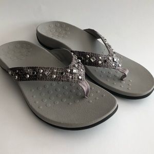 ⭐️NWOT⭐️ VIONIC Rest Dawn Sandal